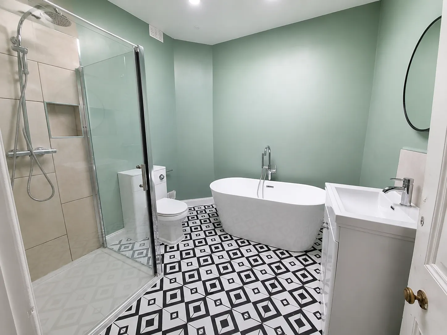 Finished bathroom with shower enclosure in Edinburgh